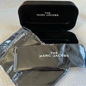 🖤'The Marc Jacobs' Large Black Hard Sunglasses Case🖤